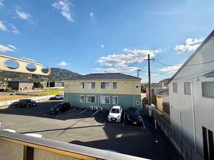 物件内観写真13　(室内からの展望)