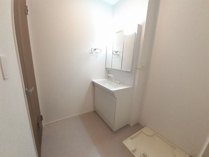 物件内観写真12　(洗面)