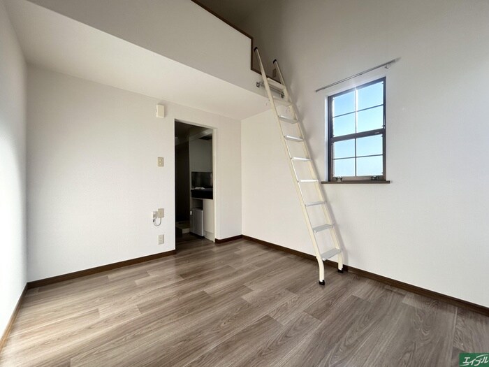 物件内観写真10　(居室)