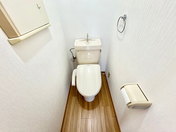 物件内観写真12　(トイレ)