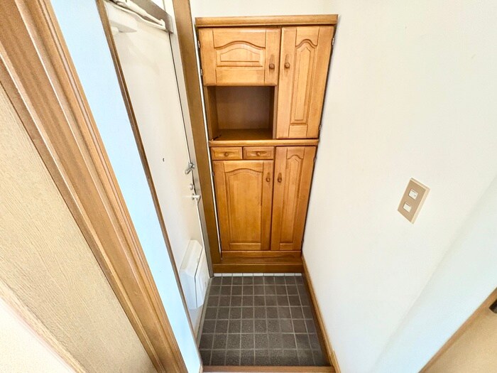 物件内観写真14　(玄関)