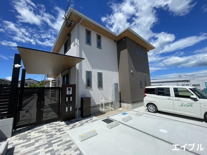 物件外観写真1　(外観写真)