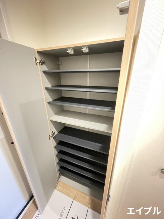 物件内観写真17　(靴箱)