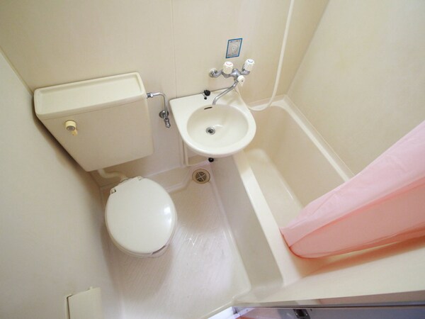 バス／シャワールーム等