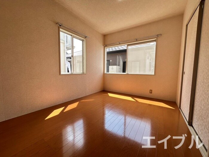 物件内観写真8　(居室)