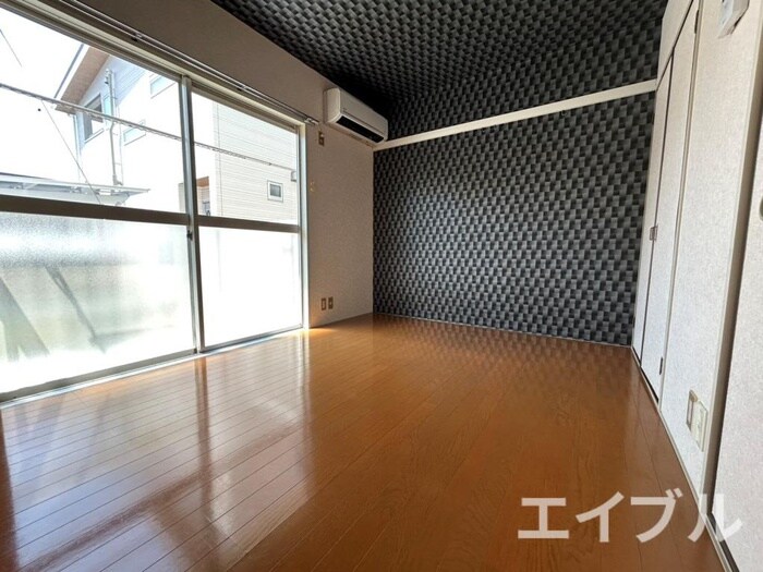 物件内観写真10　(居室)