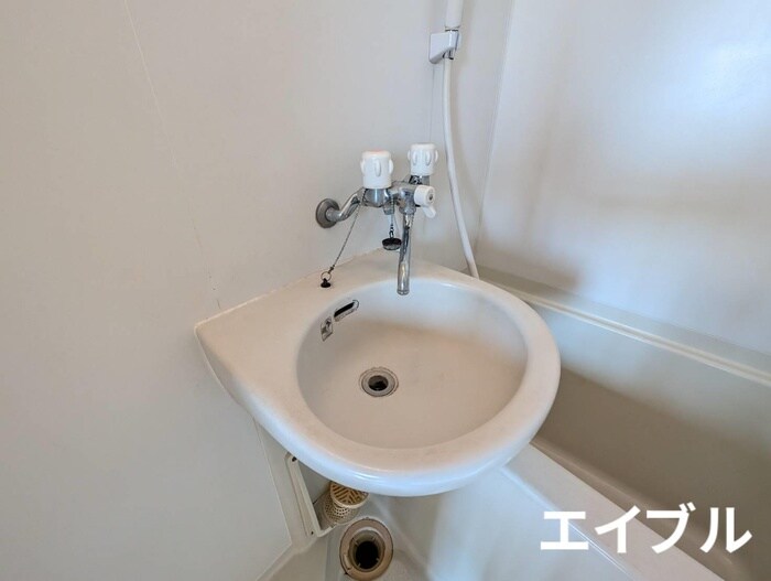 物件内観写真10　(洗面)