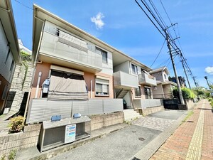 サンヒルズ華里　B棟外観写真