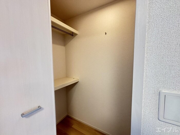 物件内観写真18　(収納)