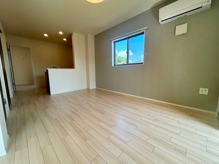 物件内観写真9　(居室)