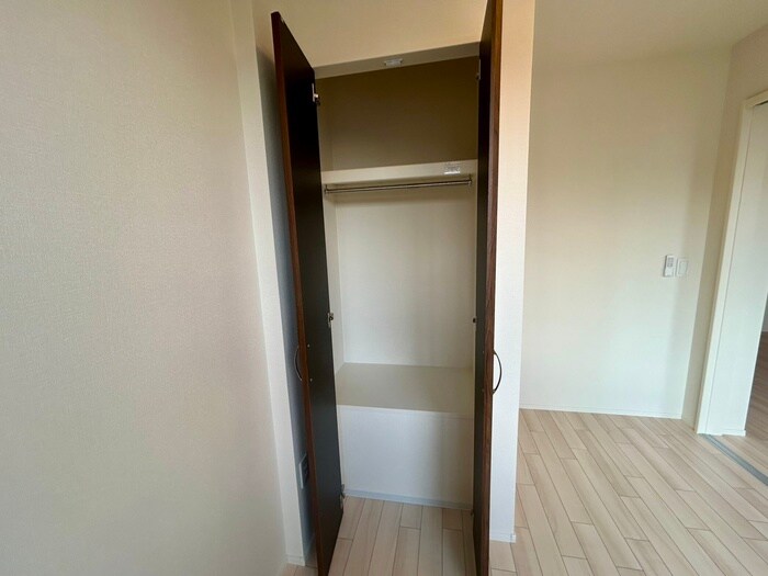 物件内観写真12　(収納)