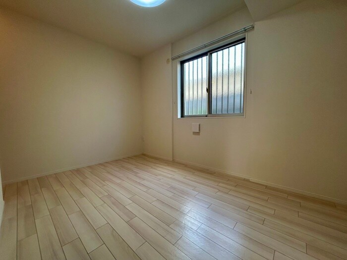 物件内観写真13　(居室)