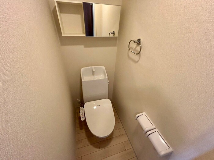 物件内観写真15　(トイレ)