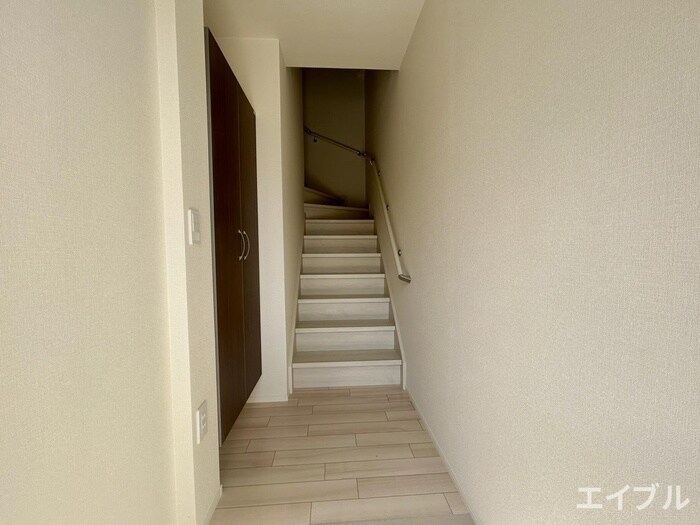 物件内観写真16　(廊下)