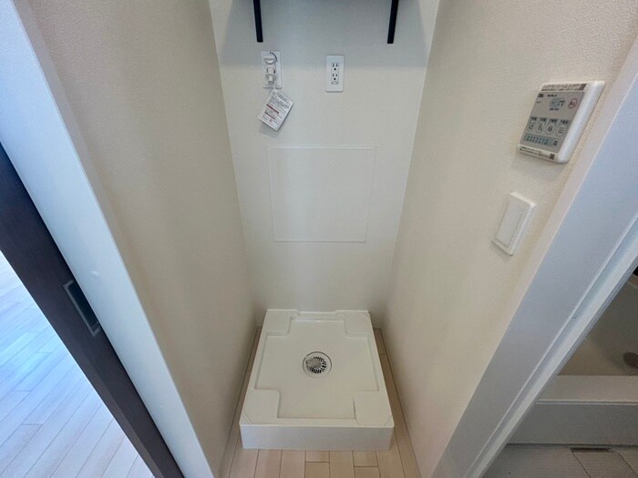 物件内観写真19　(洗濯機置場)