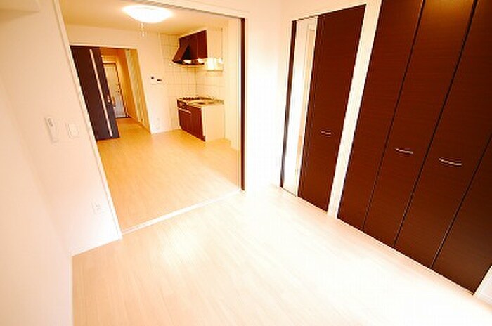 物件内観写真5　(居室)