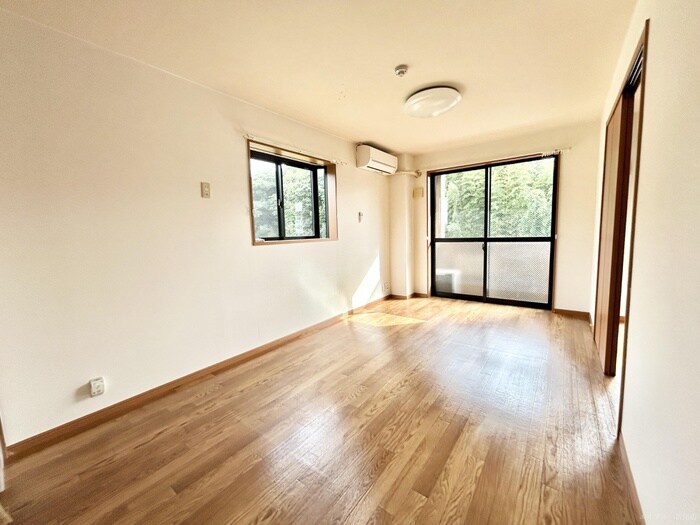 物件内観写真5　(居室)