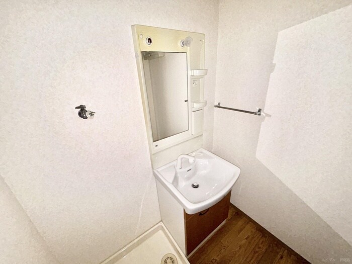 物件内観写真9　(洗面)