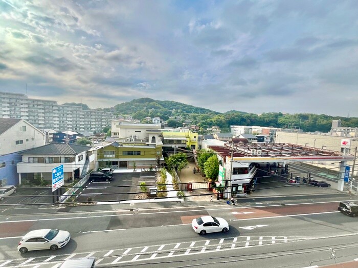 物件内観写真21　(室内からの展望)