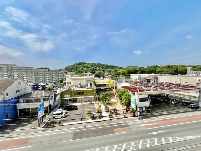 物件内観写真22　(室内からの展望)