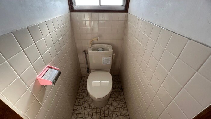 物件内観写真8　(トイレ)