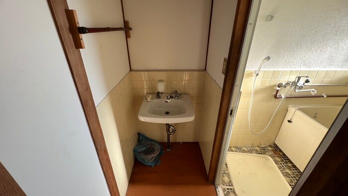物件内観写真9　(洗面)