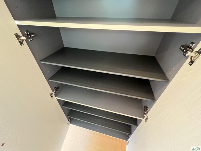 物件内観写真17　(靴箱)