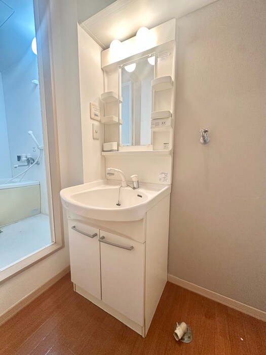 物件内観写真8　(洗面)