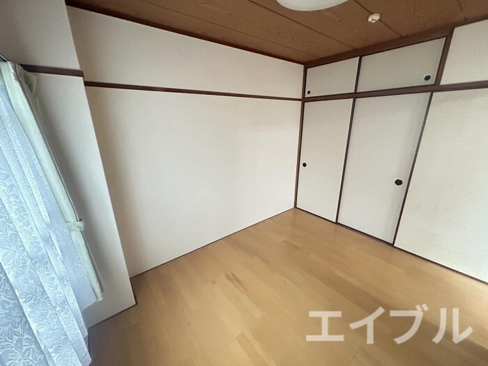 物件内観写真8　(居室)