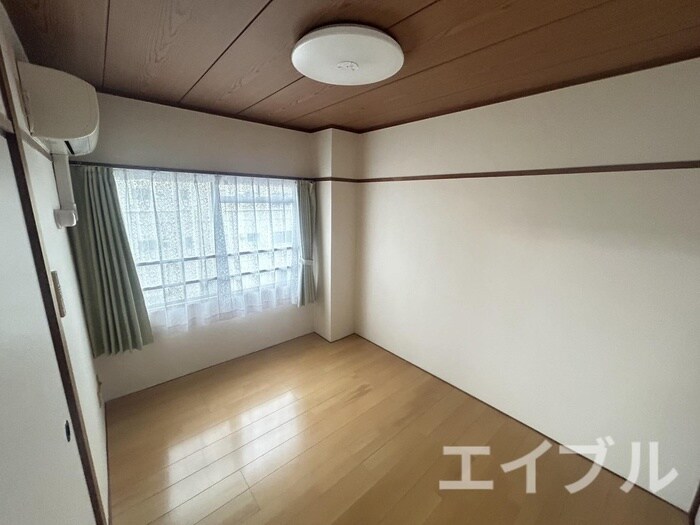 物件内観写真9　(居室)
