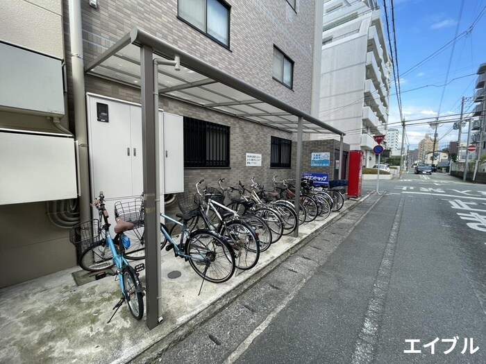物件外観写真3　(駐輪場)