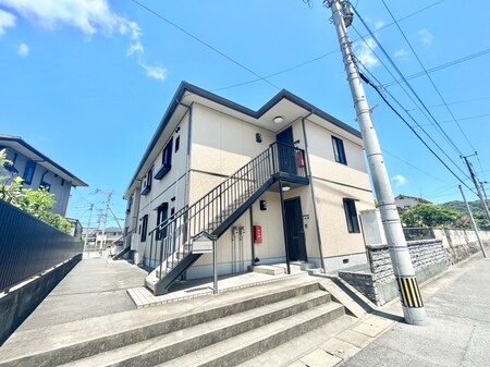 グランドゥール参番館外観写真
