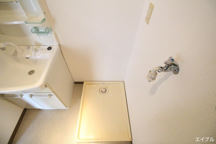 物件内観写真13　(洗濯機置場)