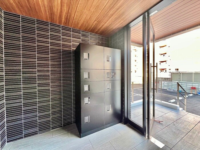 物件外観写真4　(建物設備)