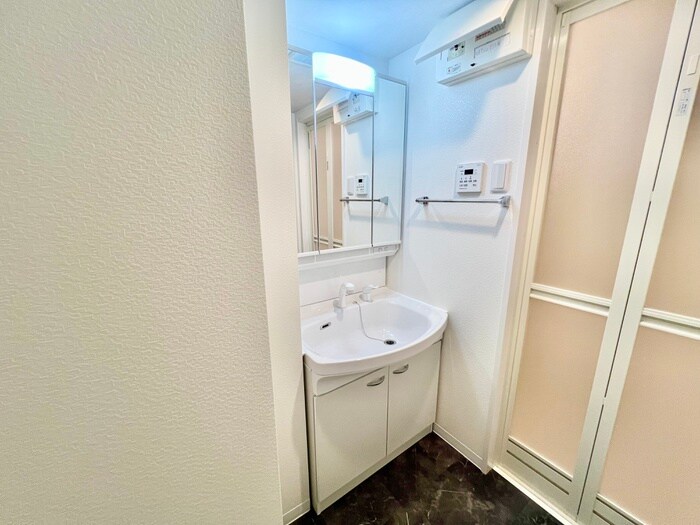 物件内観写真12　(洗面)