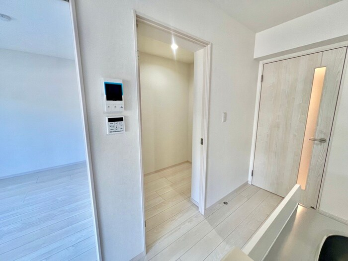 物件内観写真12　(収納)