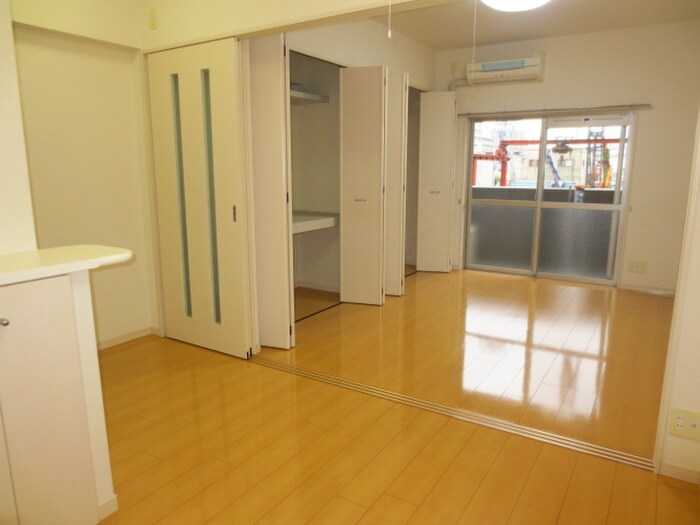 物件内観写真9　(居室)