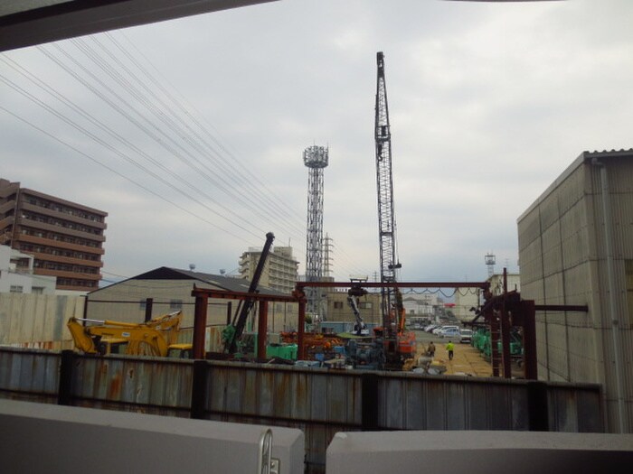 物件内観写真11　(室内からの展望)