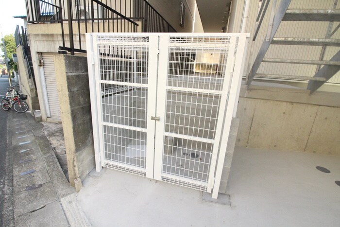 物件外観写真4　(建物設備)