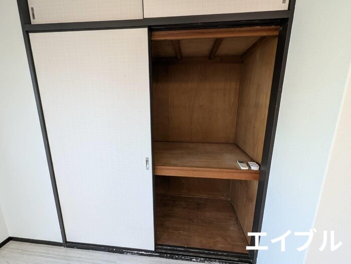 物件内観写真13　(収納)