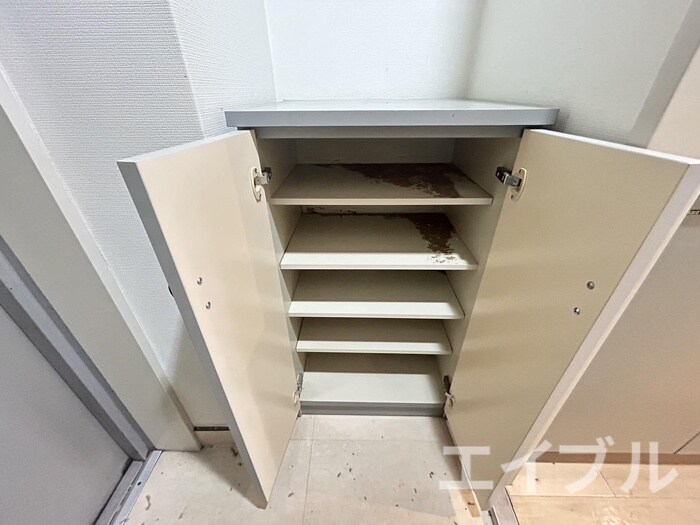 物件内観写真18　(靴箱)