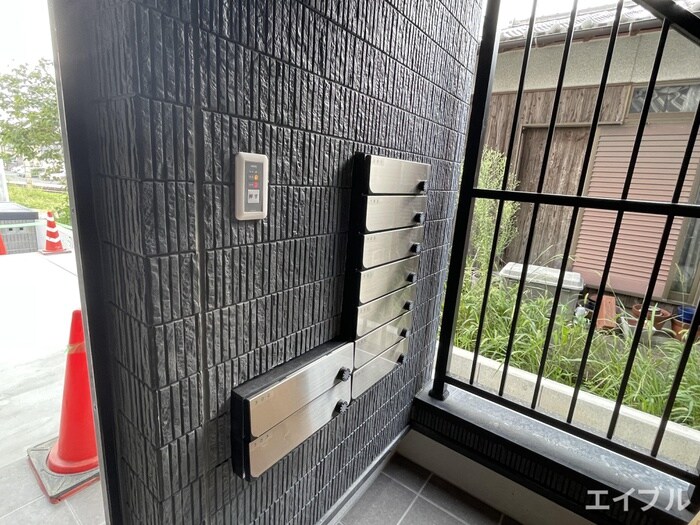 物件外観写真6　(建物設備)