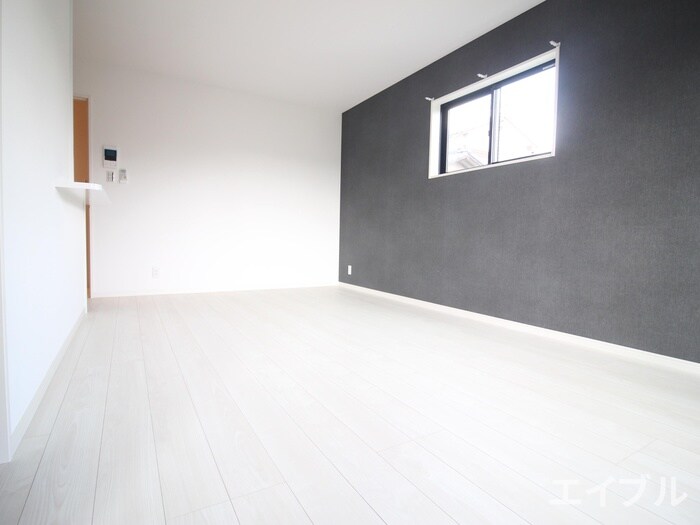 物件内観写真11　(室内からの展望)