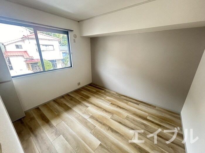 物件内観写真9　(居室)