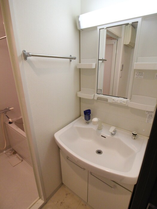 物件内観写真10　(洗面)