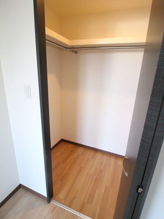 物件内観写真13　(収納)