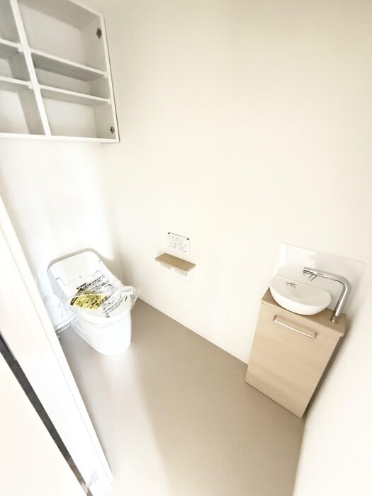 物件内観写真9　(トイレ)