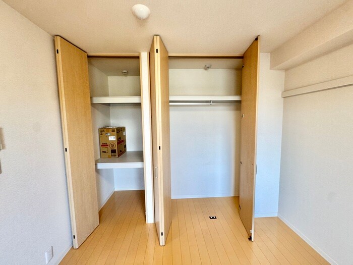 物件内観写真10　(収納)