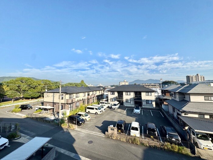 物件内観写真13　(室内からの展望)