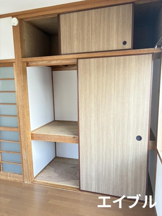 物件内観写真12　(収納)